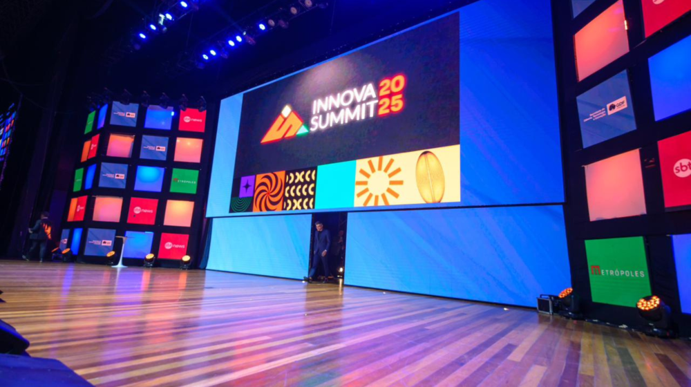 Capa da notícia: Innova Summit 2025 estreia com força total e projeta o DF como protagonista nacional da inovação